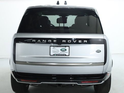 Used 2023 Land Rover Range Rover SE image 7