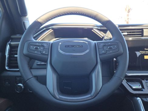 New 2026 GMC Sierra 2500 Denali Ultimate w/ LPO, Black Badging Package image 34
