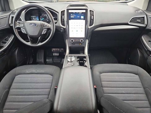 Used 2023 Ford Edge SE image 15