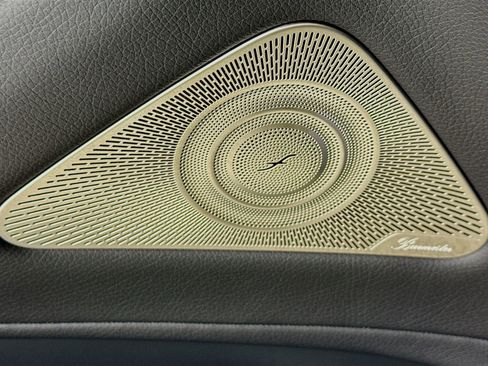 Used 2024 Mercedes-Benz S 580 4MATIC Sedan image 20