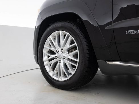 Used 2018 Jeep Grand Cherokee Summit AWD/4WD image 17