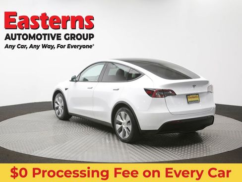 Used 2022 Tesla Model Y Long Range AWD/4WD image 59