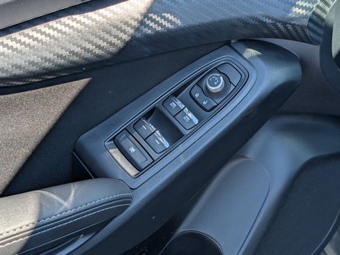 Used 2024 Subaru Ascent Premium w/ Convenience Package image 19