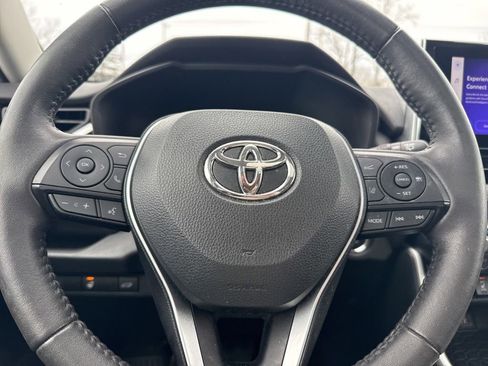 Used 2023 Toyota RAV4 XLE image 20
