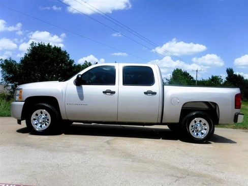 Used 2007 Chevrolet Silverado 1500 W/T RWD image 11