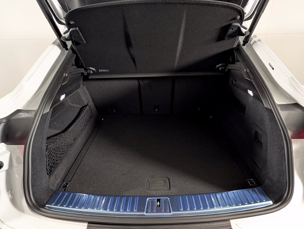 Certified 2026 Porsche Cayenne Coupe AWD/4WD image 17