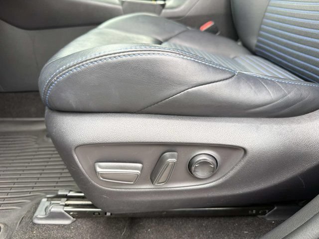 Used 2019 Toyota RAV4 XSE AWD/4WD image 10