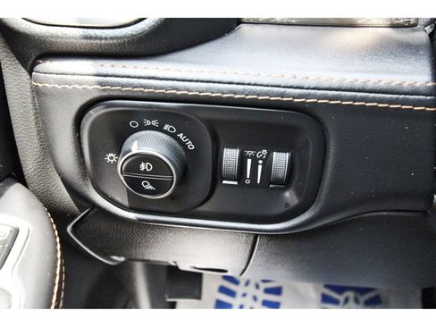 Used 2024 RAM 3500 Limited w/ Towing Technology Group AWD/4WD image 19