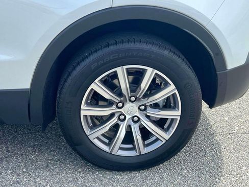 Used 2023 Cadillac XT4 Sport image 9