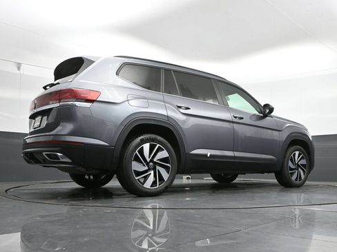 Used 2024 Volkswagen Atlas SE FWD image 38