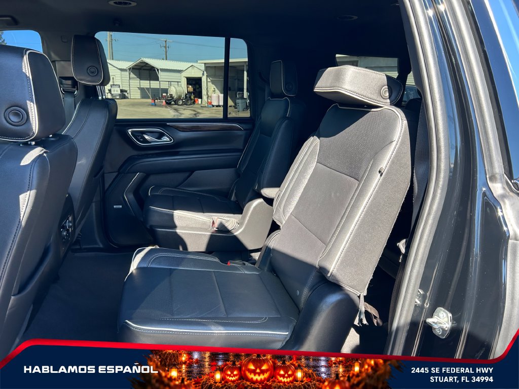 Used 2024 Chevrolet Suburban Premier AWD/4WD image 30