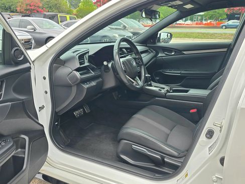 Used 2020 Honda Civic Sport image 9