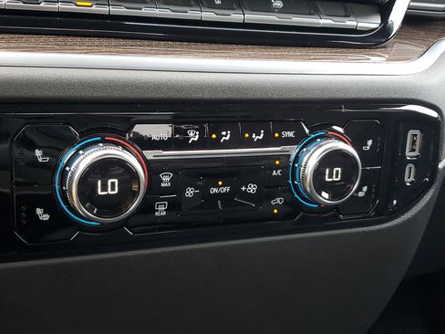 New 2026 GMC Sierra 1500 Elevation image 31