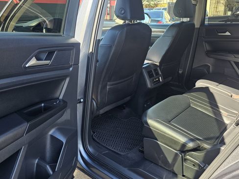 Used 2021 Volkswagen Atlas SE FWD image 22