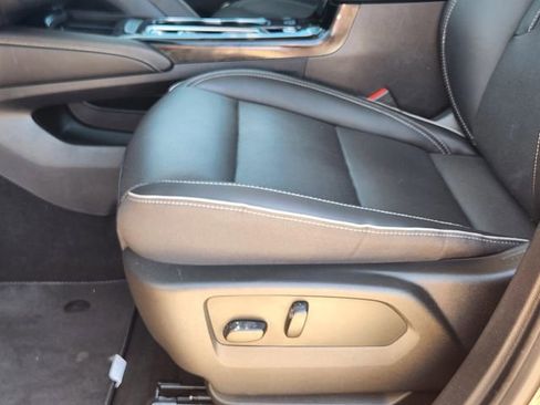 Used 2022 Buick Envision Essence w/ Safety Package image 25