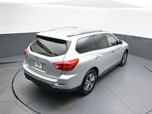 Used 2019 Nissan Pathfinder S AWD/4WD image 38