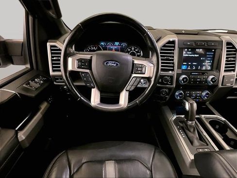 Used 2018 Ford F150 Platinum w/ Equipment Group 701A Luxury AWD/4WD image 5