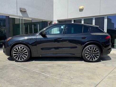 Used 2025 Maserati Grecale Modena AWD/4WD image 5