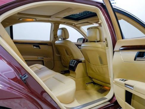 Used 2011 Mercedes-Benz S 550 image 42