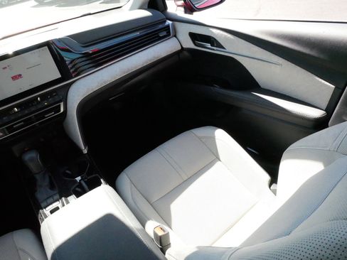 Certified 2025 Toyota Camry XLE AWD/4WD image 11