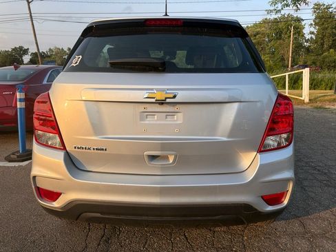 Used 2017 Chevrolet Trax LS AWD/4WD image 6