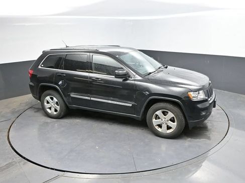 Used 2013 Jeep Grand Cherokee Laredo AWD/4WD image 31