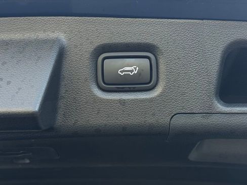 Used 2023 Hyundai Santa Fe SEL image 12