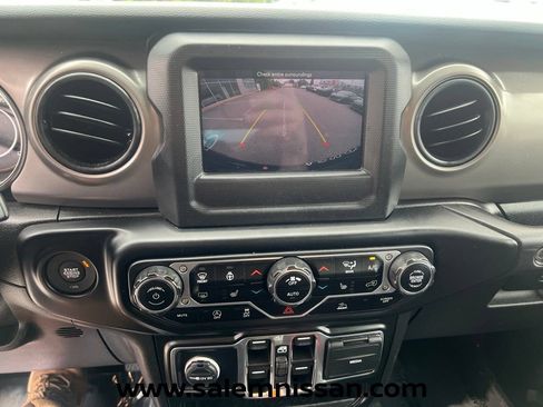 Used 2021 Jeep Wrangler Unlimited Sport AWD/4WD image 12