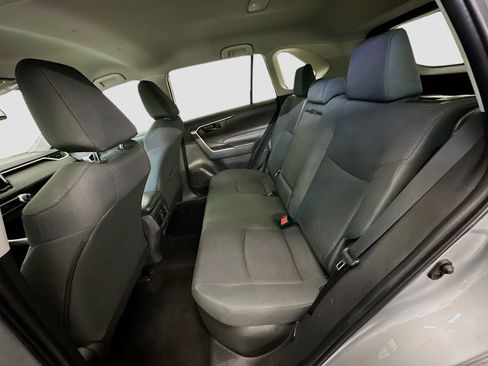 Used 2025 Toyota RAV4 LE image 29