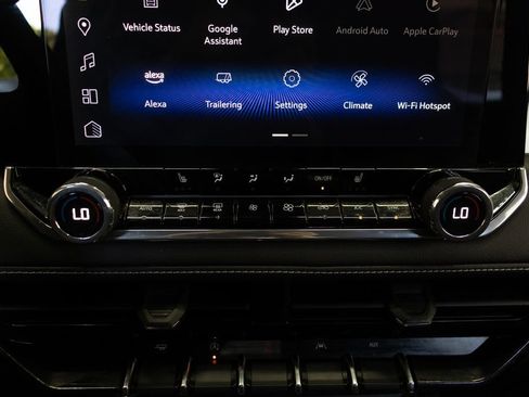Used 2024 Chevrolet Colorado LT w/ LT Convenience Package II RWD image 35