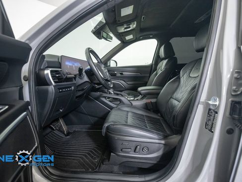Used 2025 Kia Telluride SX Prestige X-Line AWD/4WD image 12