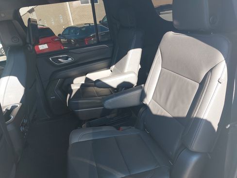 Used 2021 Chevrolet Suburban Z71 w/ Rear Media and Nav Package image 16