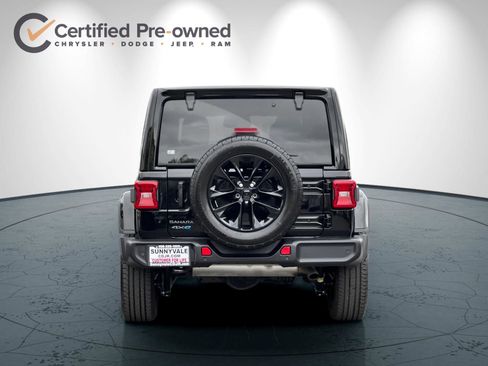 Certified 2025 Jeep Wrangler Unlimited Sahara w/ Safety Group AWD/4WD image 5