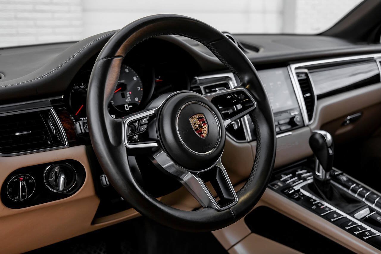 Used 2018 Porsche Macan S AWD/4WD image 18