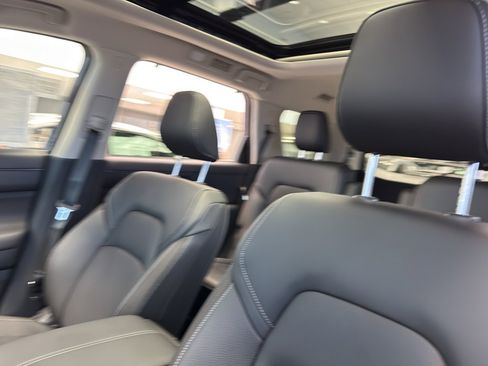 New 2026 Nissan Pathfinder SL image 25