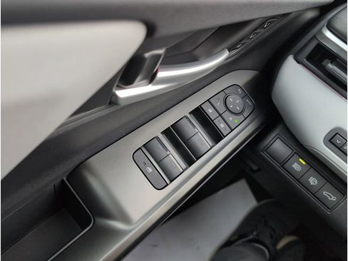 New 2026 Subaru Solterra image 18