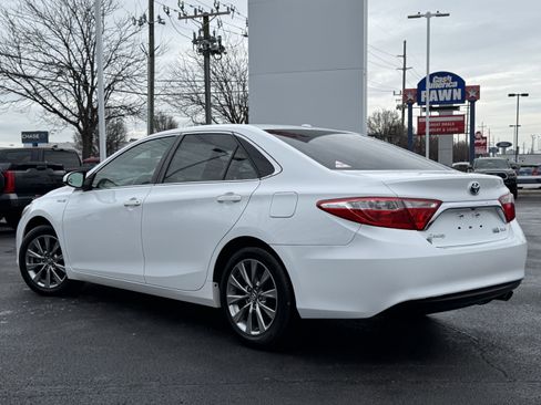 Used 2017 Toyota Camry XLE image 17