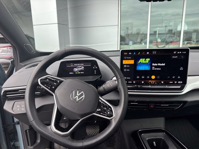 Certified 2025 Volkswagen ID.4 Pro S Plus AWD/4WD image 8