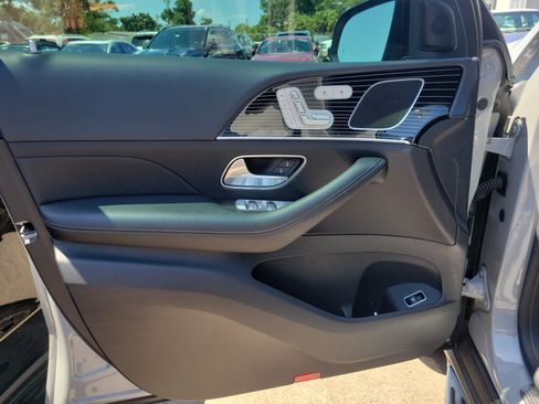 Used 2024 Mercedes-Benz GLE 450 4MATIC image 19