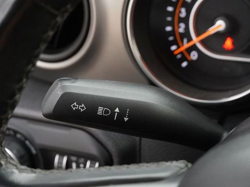 Used 2020 Jeep Wrangler Sport AWD/4WD image 25