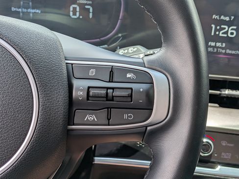 Used 2023 Kia Sportage EX FWD image 25