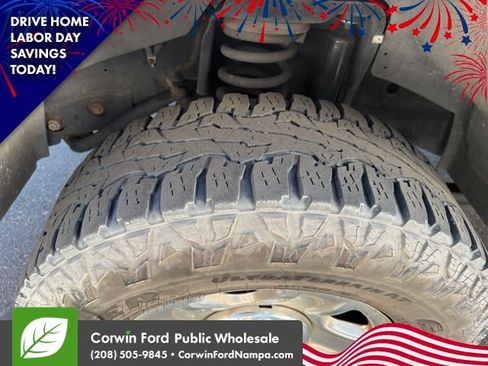 Used 2015 RAM 2500 Tradesman w/ Chrome Appearance Group AWD/4WD image 11