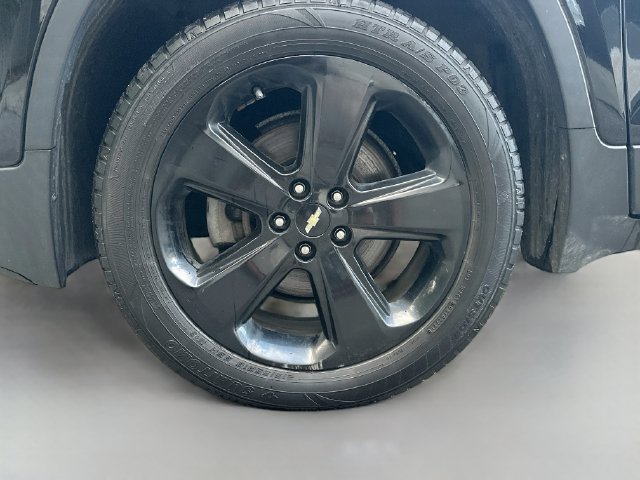 Used 2019 Chevrolet Trax Premier w/ Midnight Edition AWD/4WD image 31