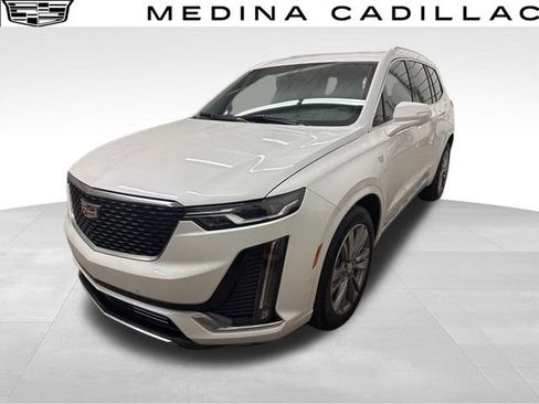 Certified 2022 Cadillac XT6 Premium Luxury w/ Technology Package image 1