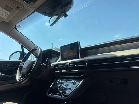 Used 2020 Lincoln Corsair FWD image 27