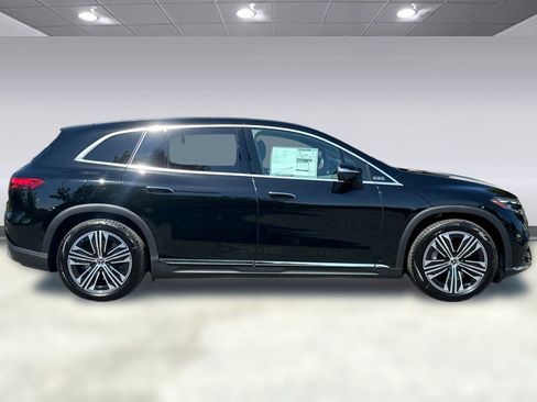 New 2026 Mercedes-Benz EQS 400 4MATIC SUV image 8