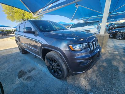 Used 2019 Jeep Grand Cherokee Altitude
