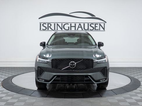 New 2026 Volvo XC60 B5 Plus AWD/4WD image 2