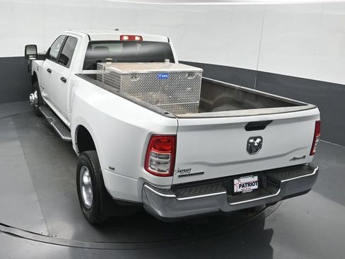 Used 2024 RAM 3500 Big Horn AWD/4WD image 36