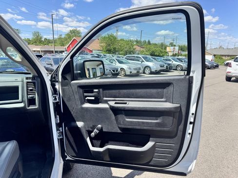 Used 2014 RAM 1500 Tradesman AWD/4WD image 21